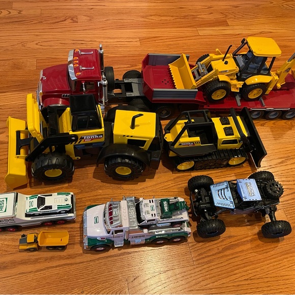 Bundle of trucks - Bruder, Tonka, Hess - Picture 1 of 16